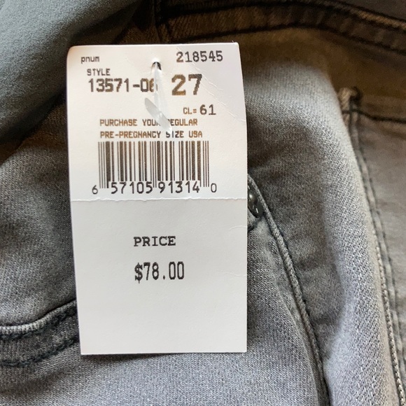 Luxe Essentials Denim Hannah Maternity Jean - Picture 6 of 16